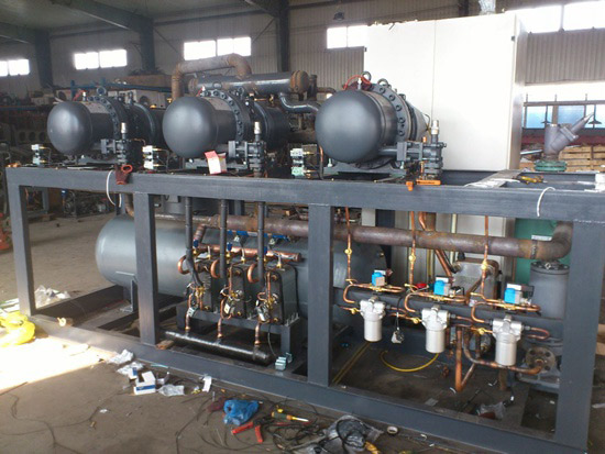 四機(jī)頭并聯(lián)低溫螺桿機(jī)組